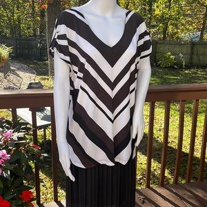 🛍5 for $20 🛍️ Chicos top size 3 extra-large